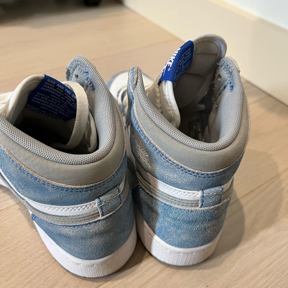 High Jordan 1 - Picture 2 of 3